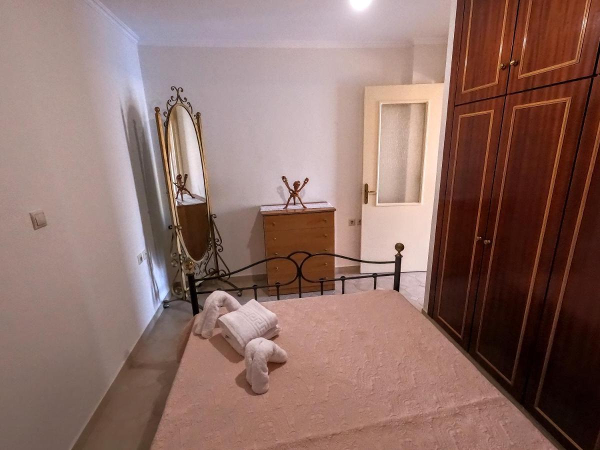 Villa Astradeni Simi Eksteriør billede