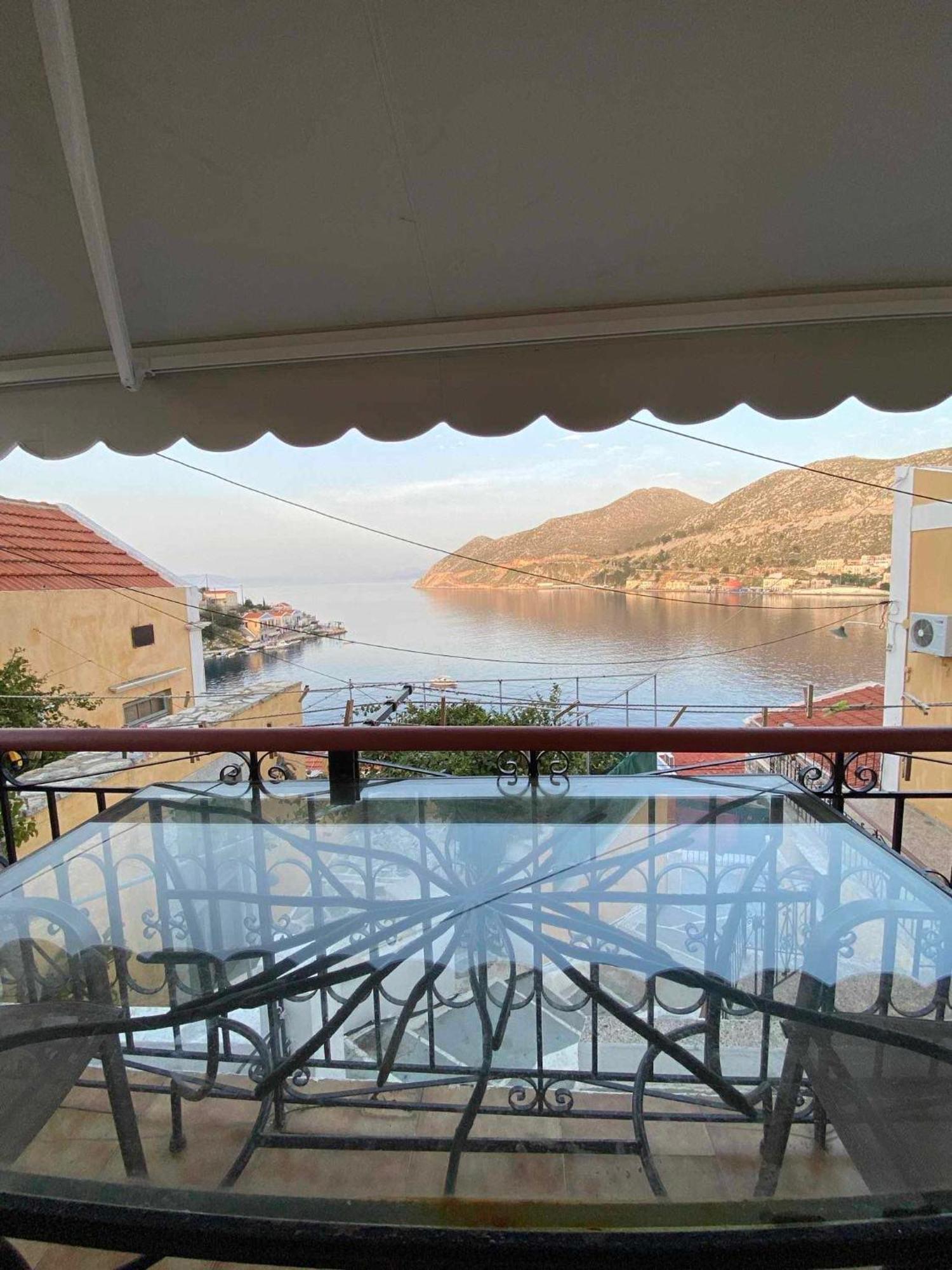 Villa Astradeni Simi Eksteriør billede